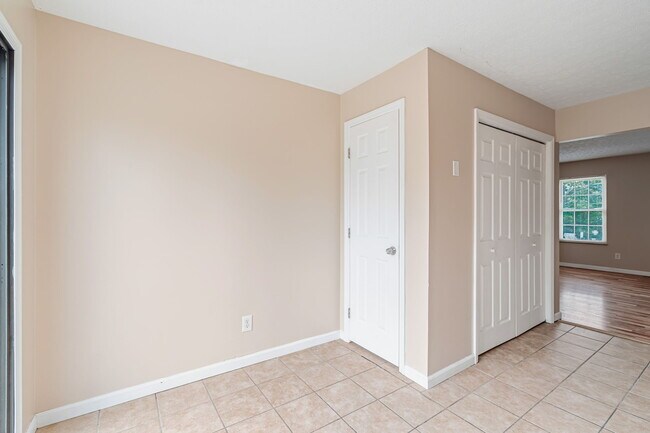Building Photo - 4801 Cannon Ridge Dr
