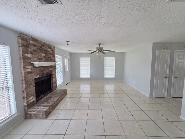 Building Photo - 1454 Plumwood Dr