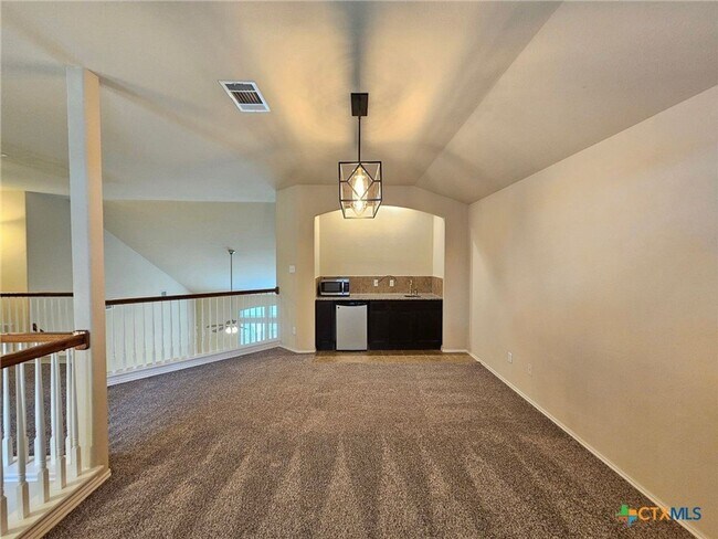 Building Photo - 7112 Cokui Dr