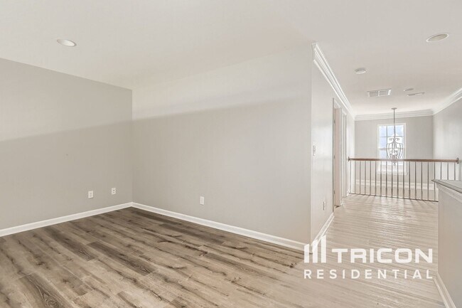 Building Photo - 5007 Tribecca St