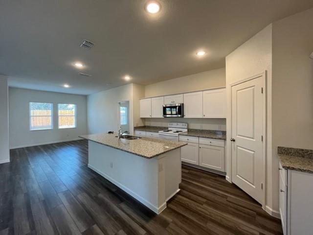Building Photo - 2701 Silver Leaf Ln