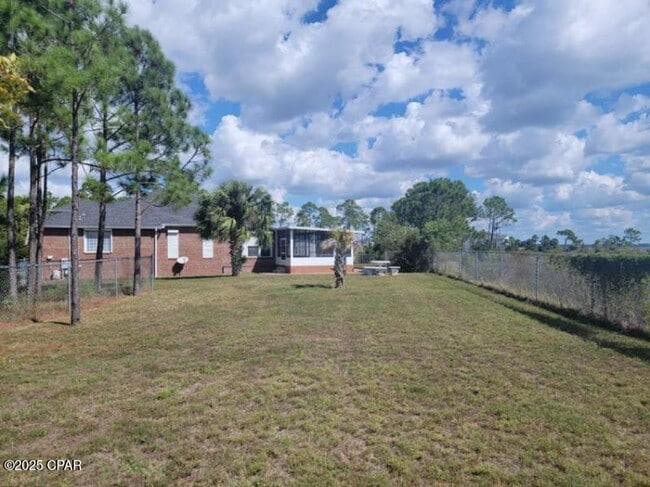 Building Photo - 7327 Rodgers Dr