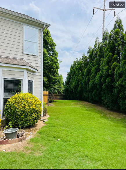 Building Photo - 1751 Millside Dr SE
