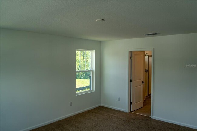 Building Photo - 13094 Pergola Ave