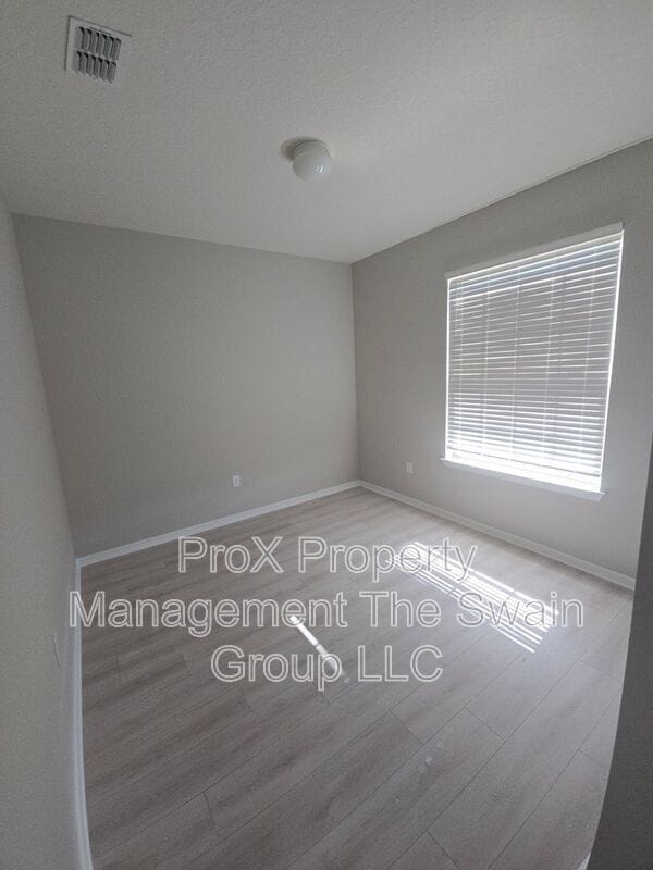 Building Photo - 8739 Micmac Ct