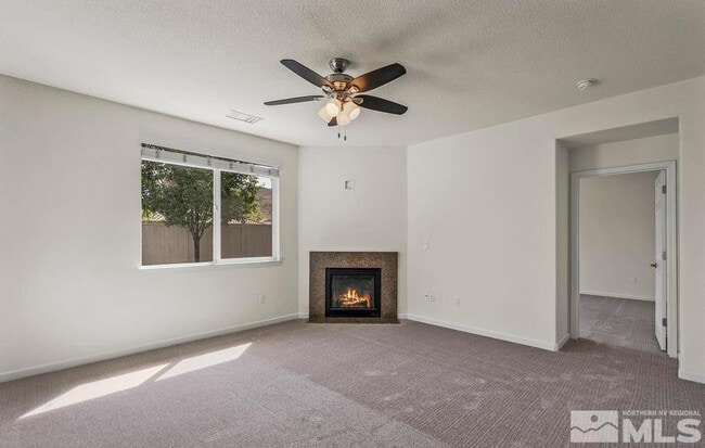 Building Photo - 10772 Ridgebrook Dr
