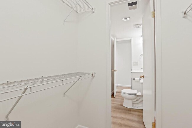 Building Photo - 5659 Harpers Farm Rd