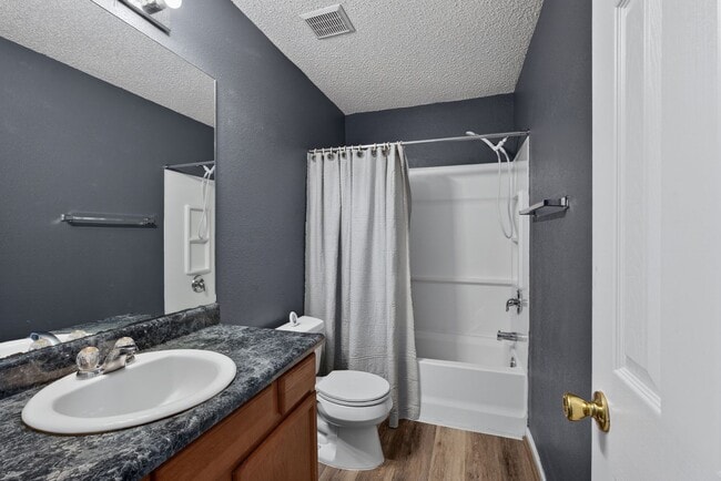 Building Photo - 3 Bedroom 2 Bathroom Single-family home in Port Wentworth - close to Savannah Airport, Savannah P...