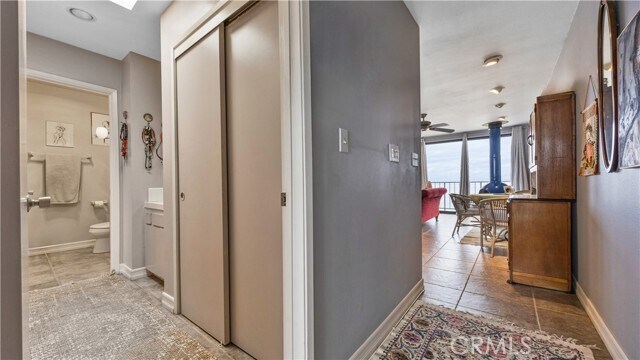 Building Photo - 721 Esplanade