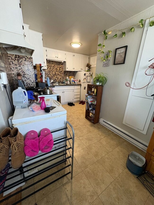 Building Photo - ADI - Kilbourn