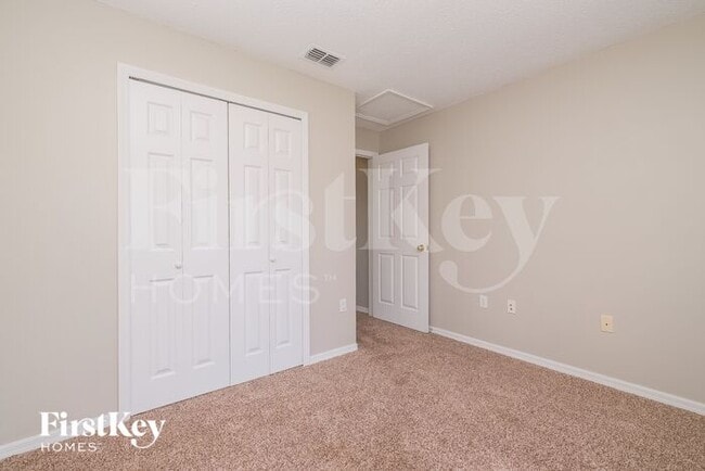 Building Photo - 2924 Woodcrest Ln