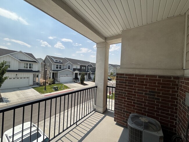 Building Photo - 13049 S Cannavale Ln