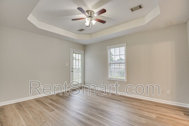 Building Photo - 4705 E Creek Mill Ct