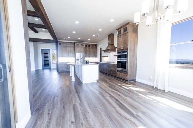 Building Photo - Stunning 3 Bed, 2.5 Bath Prescott Home wit...