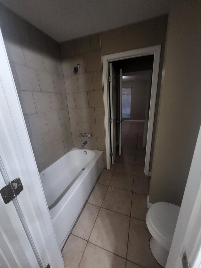 Building Photo - 10215 El Scott Ave