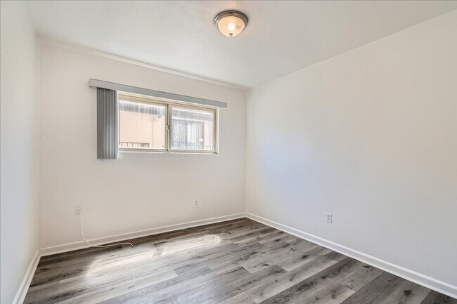 Building Photo - MOVE IN SPECIAL- Live in the Heart of Nort...