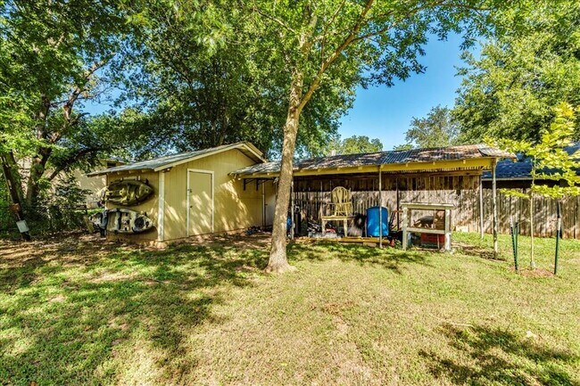 Building Photo - 20075 San Marcos Hwy