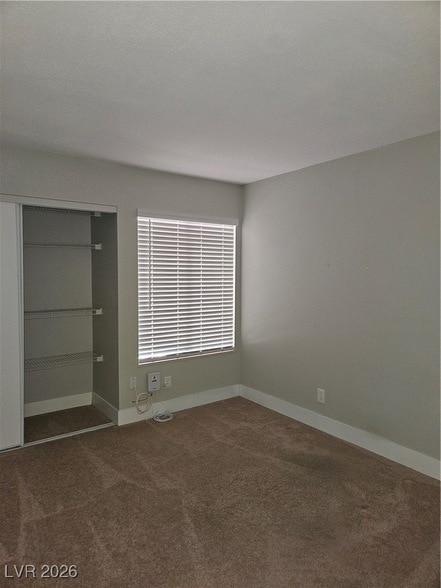 Building Photo - 6764 Groveview Ln