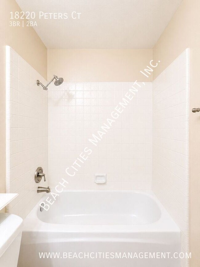 Building Photo - 18220 Peters Ct