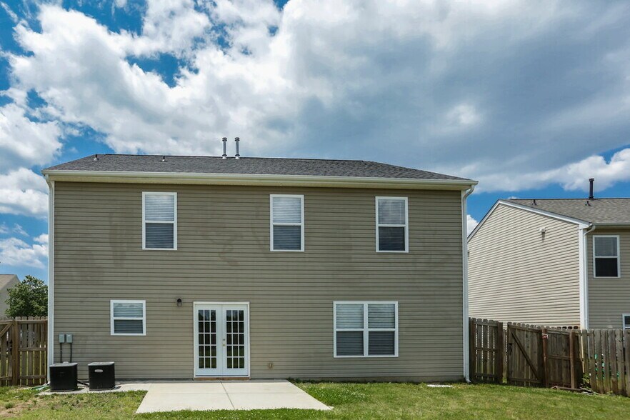 Building Photo - 1646 Rustic Arch Way