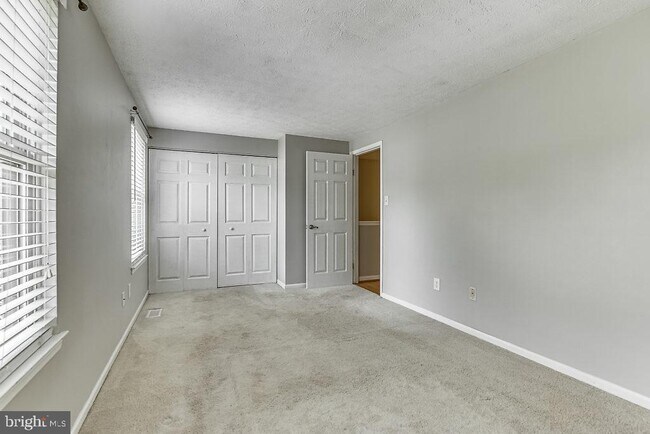 Building Photo - 14623 Stone Crossing Ct