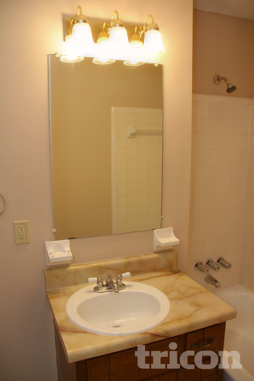 Building Photo - 5818 Northspring Dr