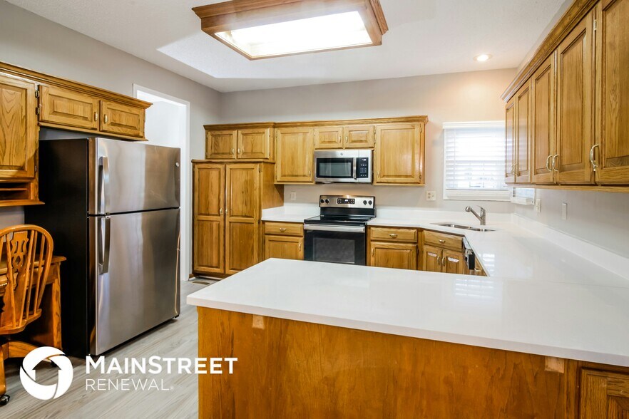 Building Photo - 5203 McCoy St