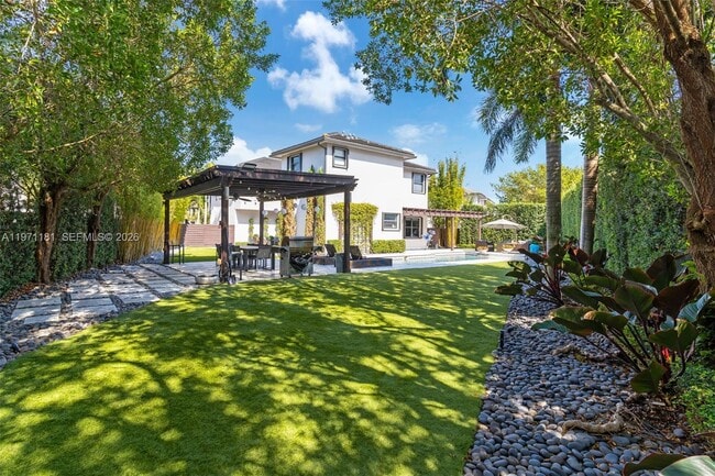 Building Photo - 16184 SW 136 Way