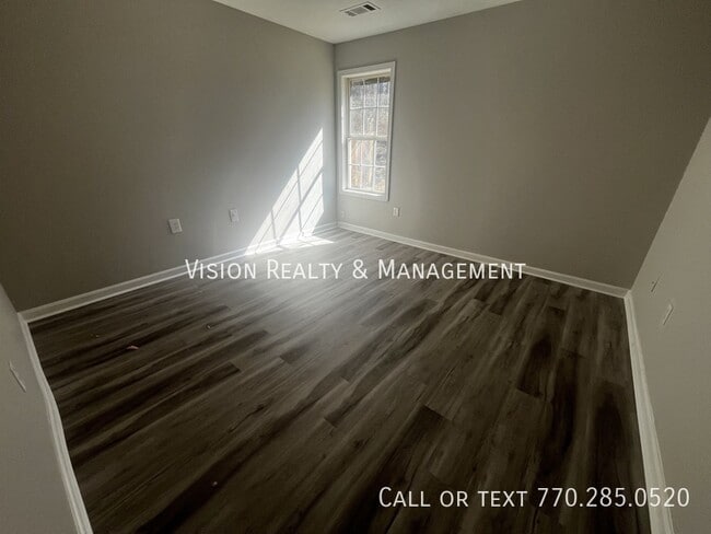 Building Photo - 55 Knob Cir