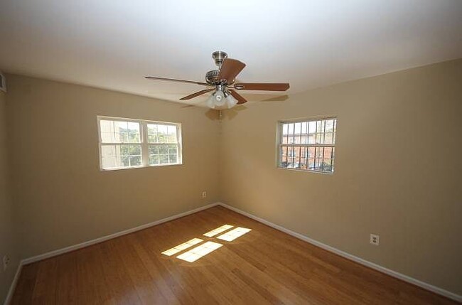 Building Photo - 210 43rd Rd NE