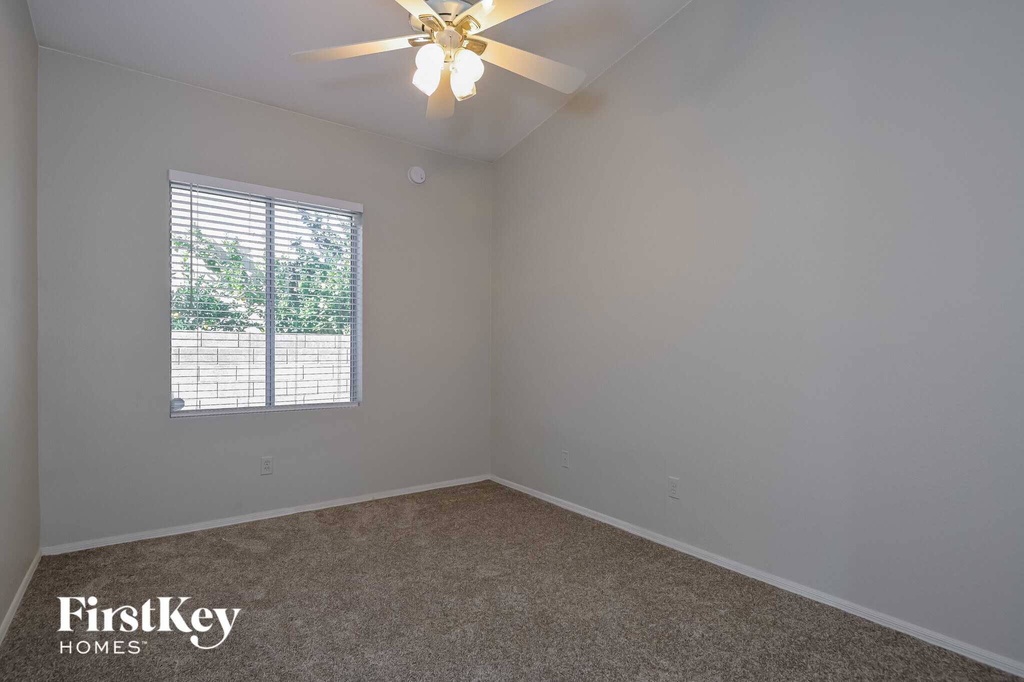 Building Photo - 7640 W Summer Sky Dr