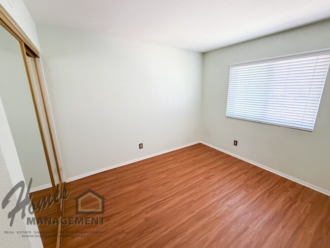 Building Photo - Homes Management - Escondido Home