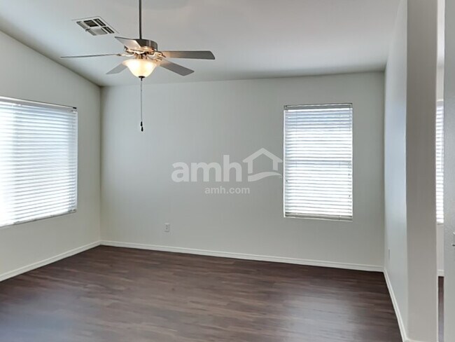 Building Photo - 8708 E Crescent Ave