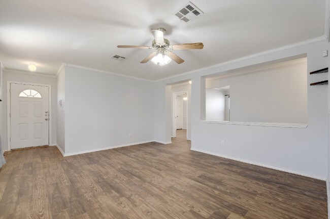 Building Photo - 230 Beech Dr