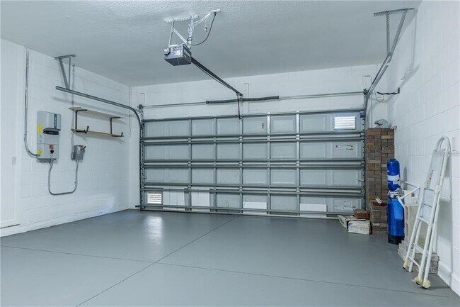 Building Photo - 519 Cadiz Dr