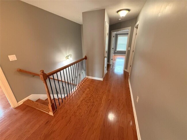 Building Photo - 3730 Clay Ct
