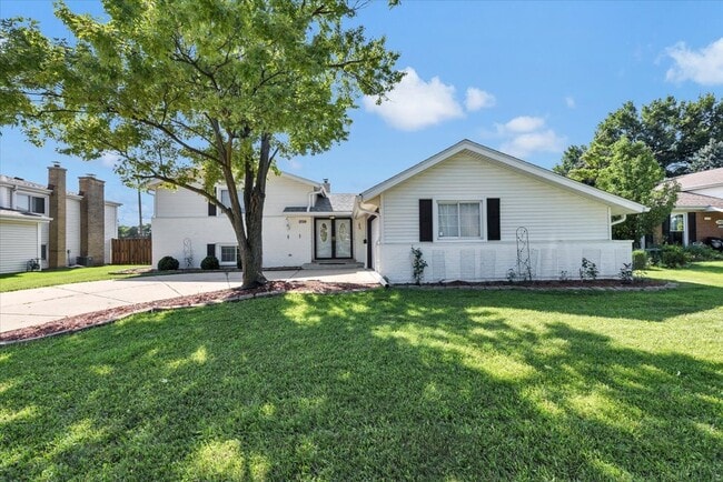 Building Photo - 1719 W Lexington Dr