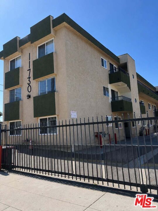 Building Photo - 11730 Runnymede St