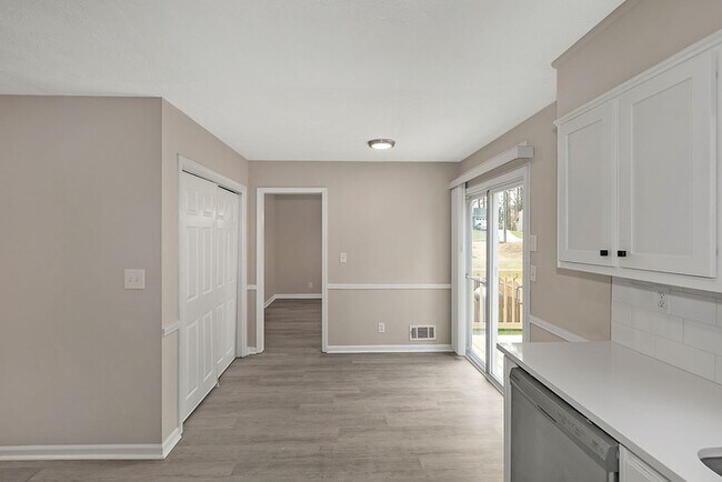 Building Photo - 2614 Bronco Trail