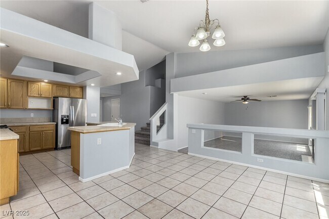 Building Photo - 9842 Silver Lasso St