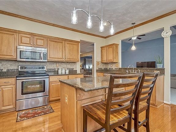 Building Photo - 2923 Drum Point Crescent