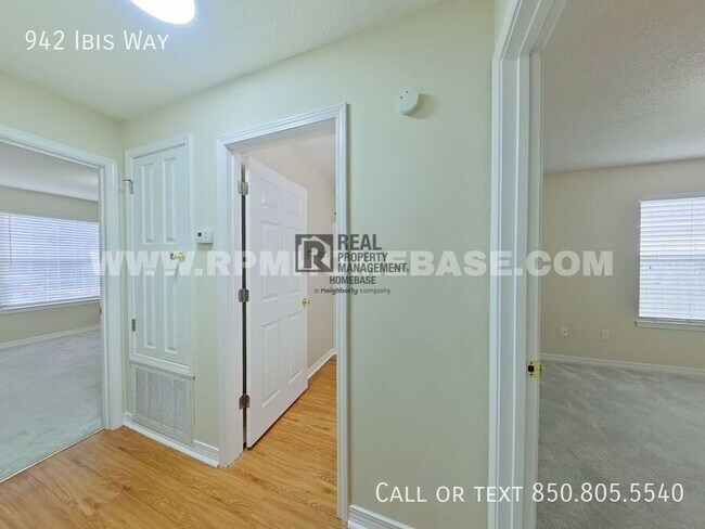 Building Photo - 942 Ibis Way