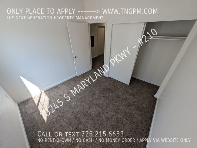 Building Photo - 10245 S Maryland Pkwy