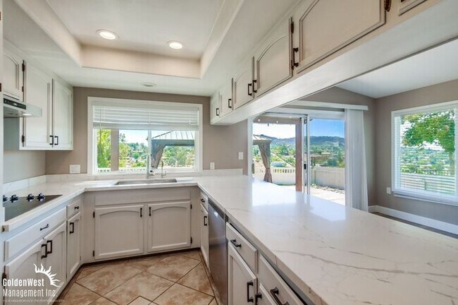 Building Photo - Updated 4Bdm 3Ba Home with Spectacular Vie...
