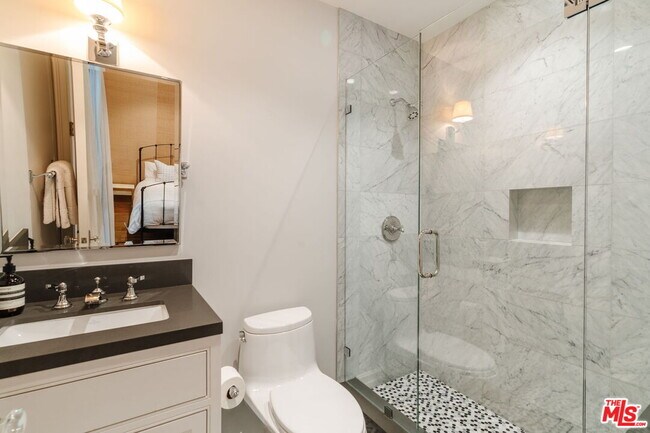 Building Photo - 957 Corsica Dr