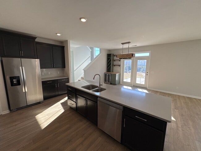 Building Photo - 3 Bed 2.5 Bath Home - Pooler GA