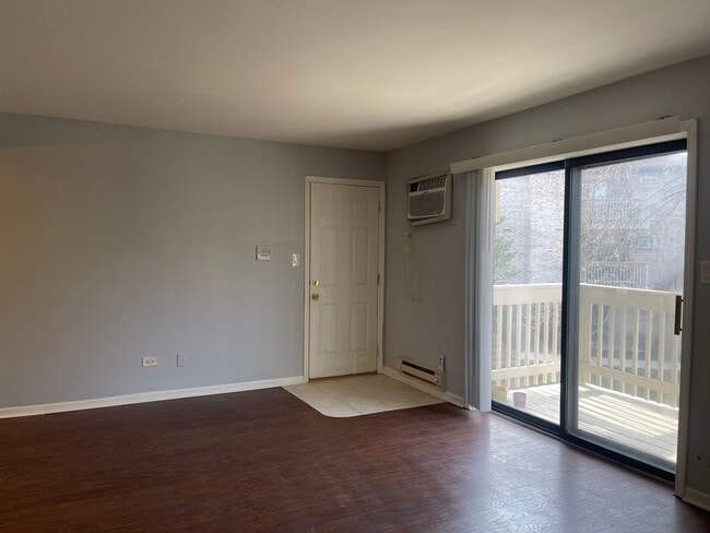 Building Photo - 444 Osage Ln