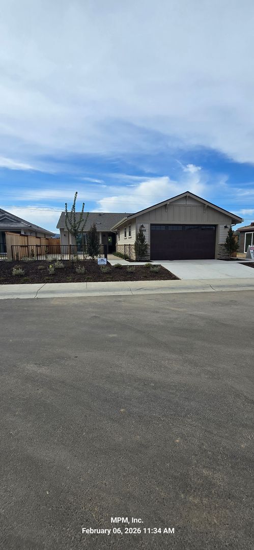 Building Photo - lovely 3 bedroom home the Vintage 55 and over community