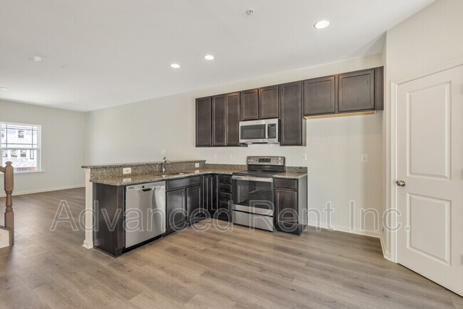 Building Photo - 819 Magnolia Ridge Dr
