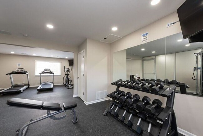 Building Photo - 127 Abbey Ln